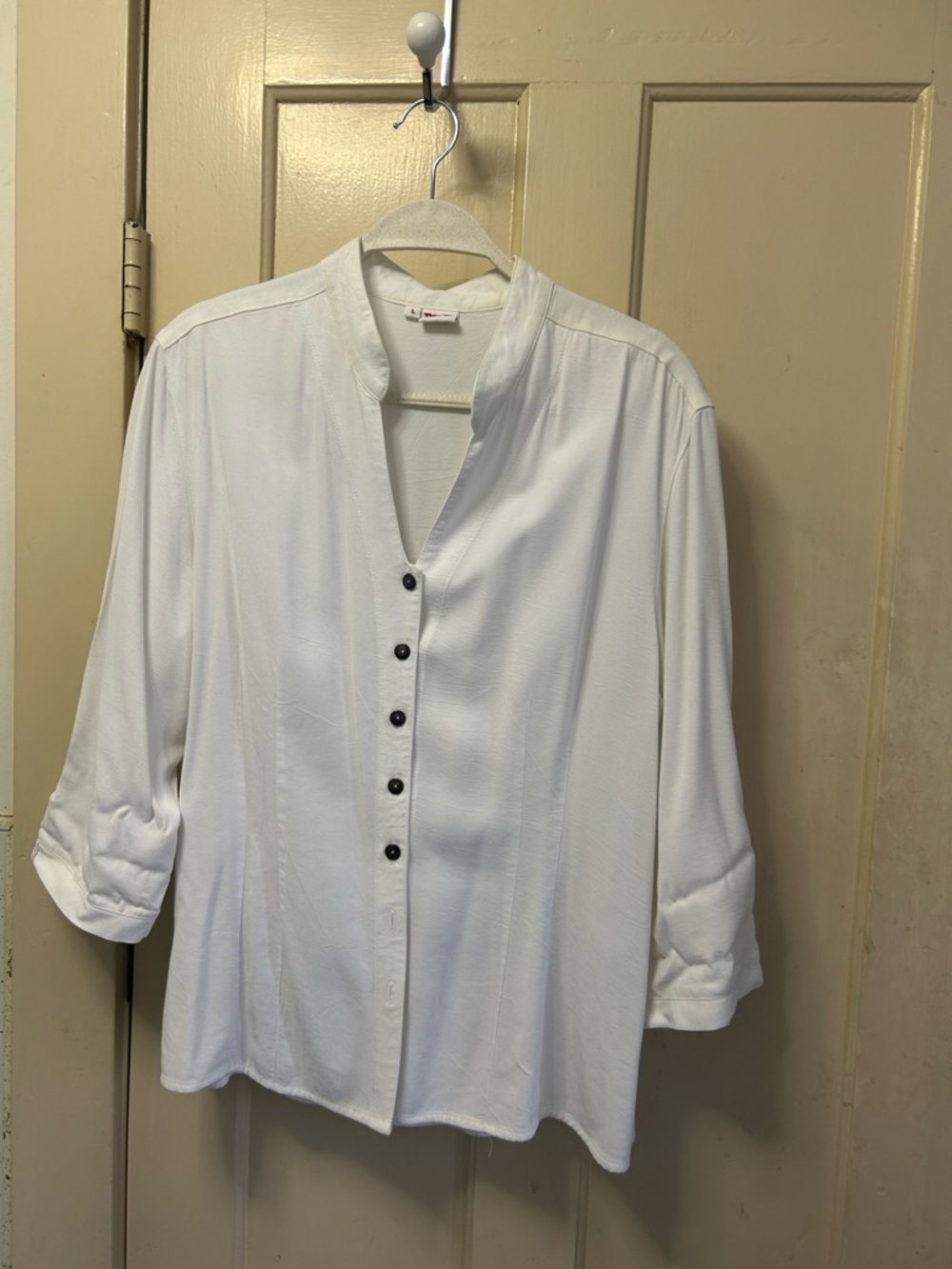 Tianello White Button-Front Band Collar Blouse with Dark Buttons